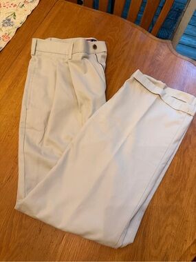 Chaps Men's Light Beige Chinos
